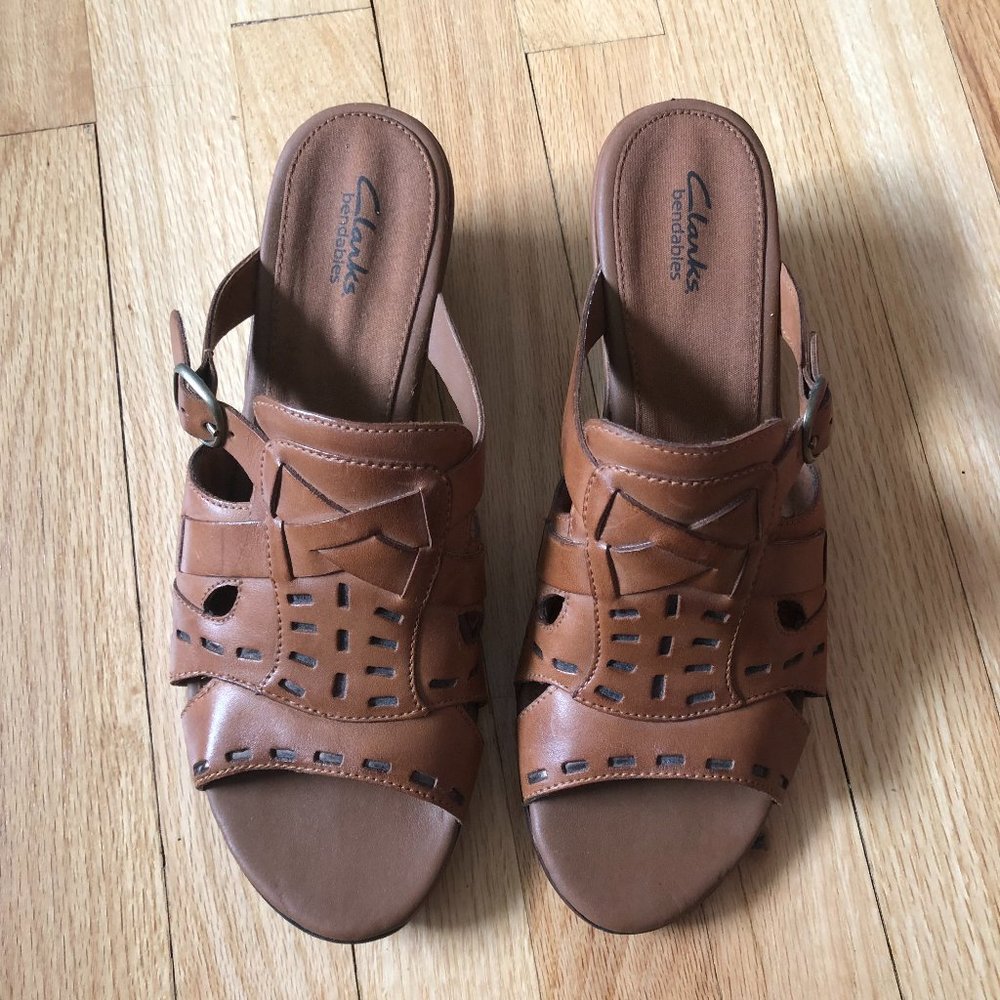 clarks Bendable Leather Upper 36983 Wedge Slip On Open Toe size 10